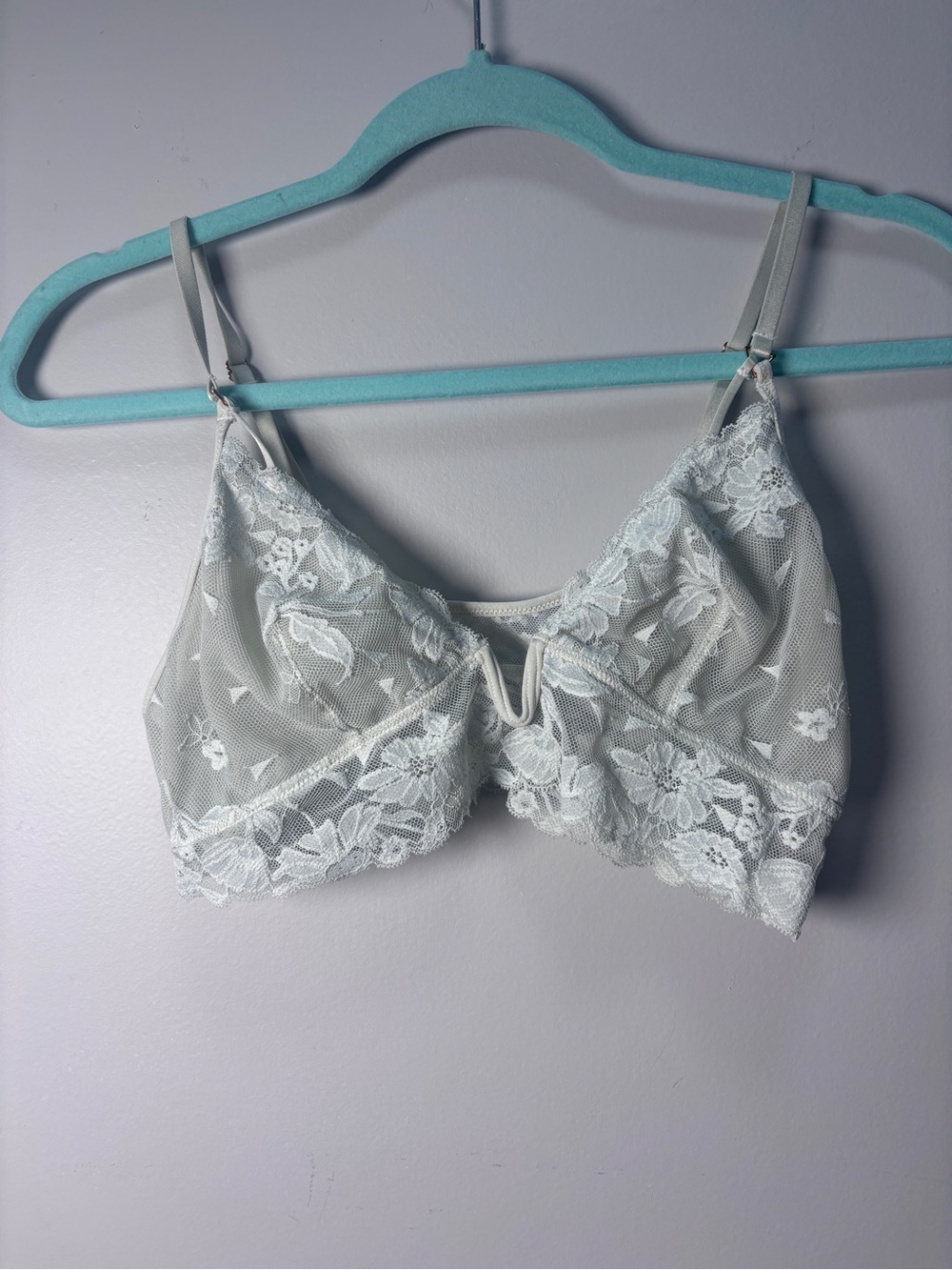 Aeries Laces Bralette Women's Size M Lot Of 3 - Picture 2 of 11